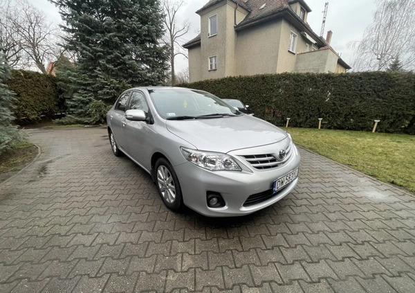 Toyota Corolla cena 25900 przebieg: 226000, rok produkcji 2011 z Wrocław małe 154